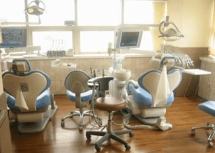 종로구 궁정동 임플란트 치과