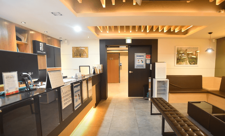 종로구 경운동 임플란트 치과