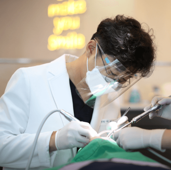 수유역 임플란트 치과