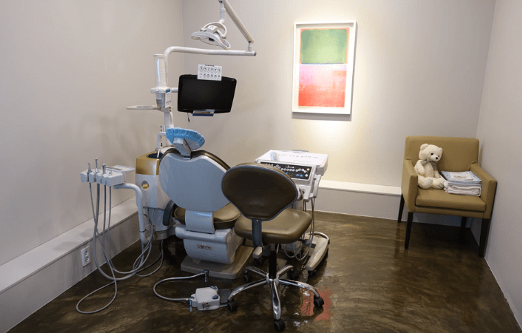 부산 중구 치아교정