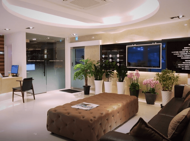 부산대역 임플란트 치과