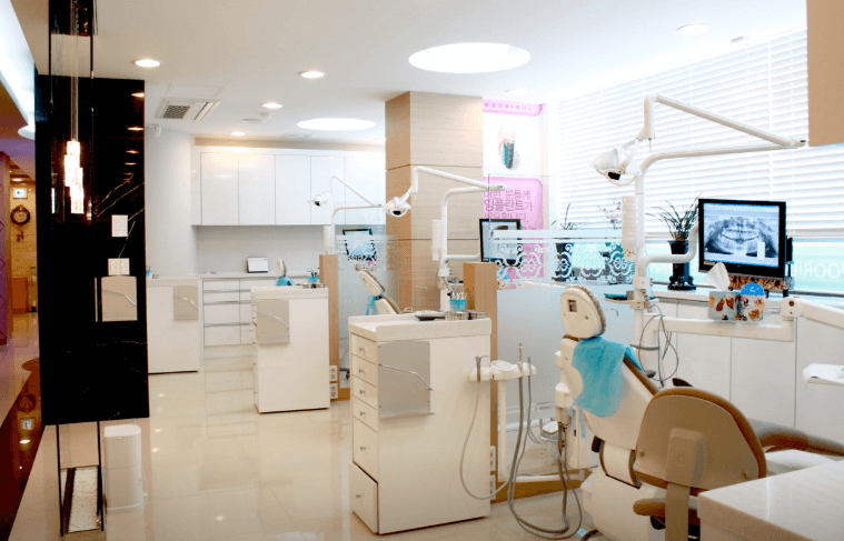 인제대역 임플란트 치과