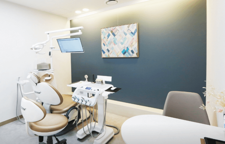 연지공원역 임플란트 치과