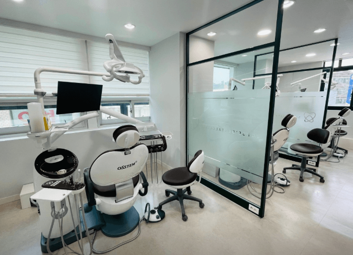 대전역 임플란트 치과