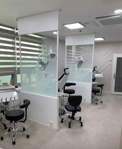 신흥역 임플란트 치과