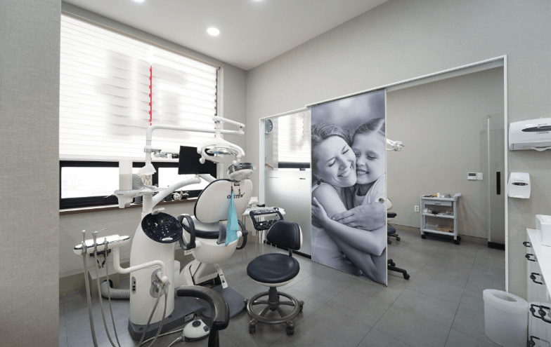 대구교대역 임플란트 치과