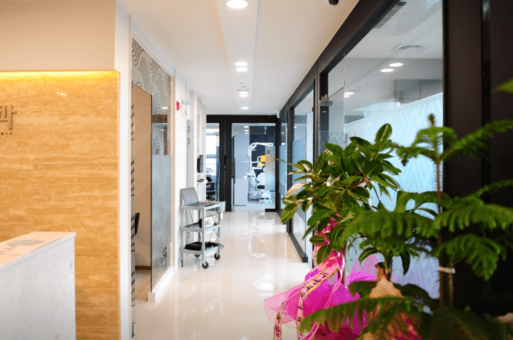 율하역 임플란트 치과