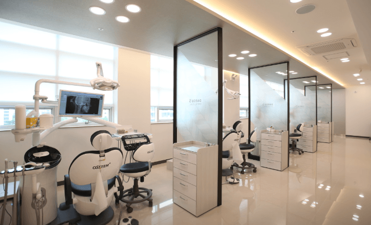 성서산업단지역 임플란트 치과