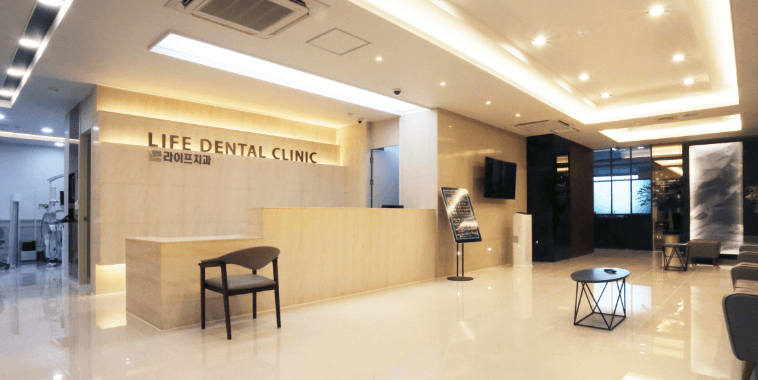 칠곡운암역 임플란트 치과